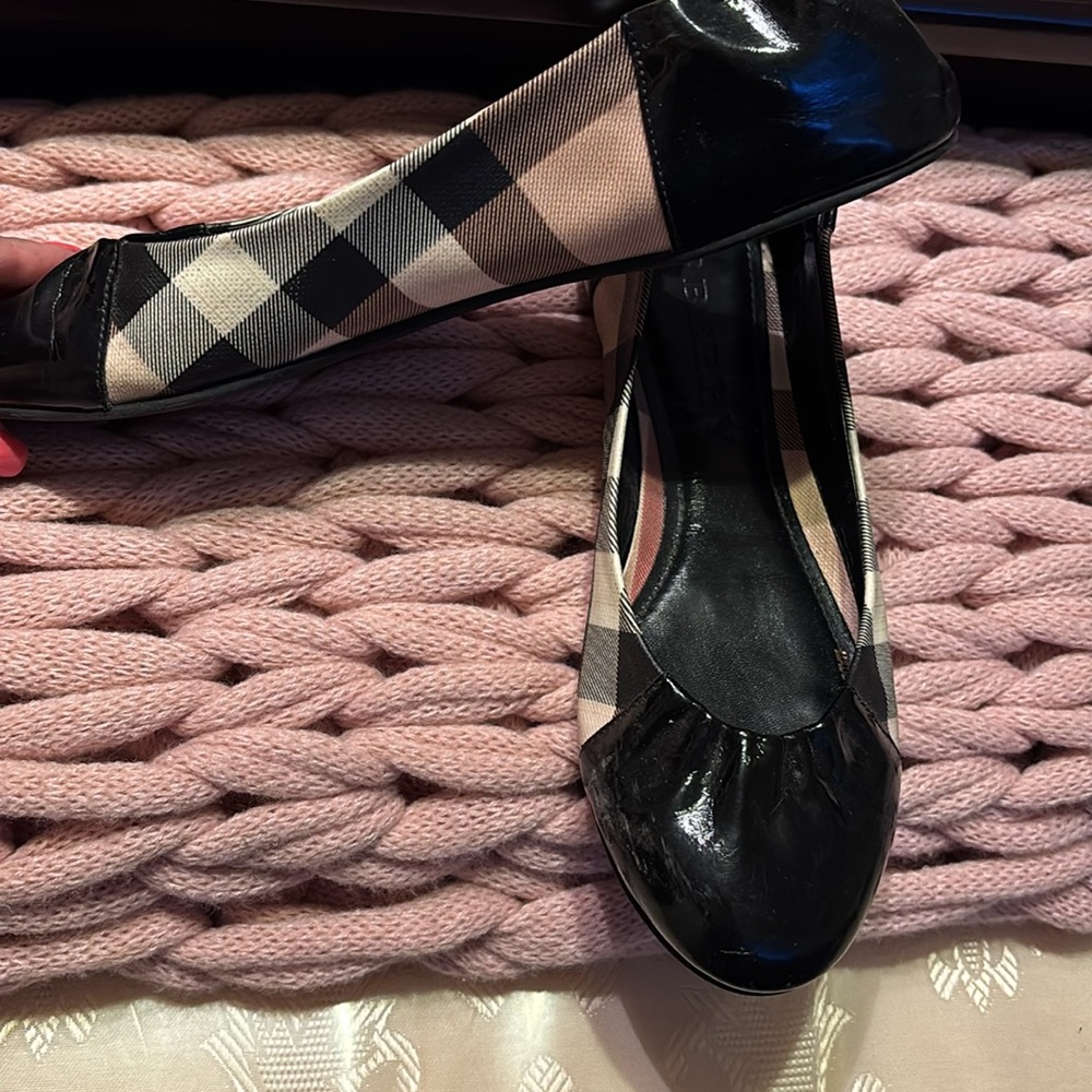 Burberry Casual Flat Shoes - Picture 4 of 4
